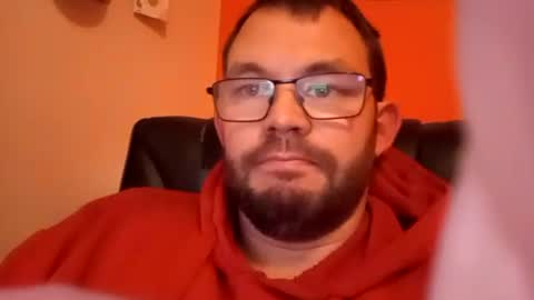 tomlaw1991 online show from 10-29-25, 06:31