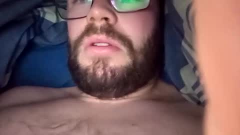 Snapshot of tomlaw1991 chatting on 01-17-26, 10:24 tomlaw1991 online show from 01-17-26, 10:24