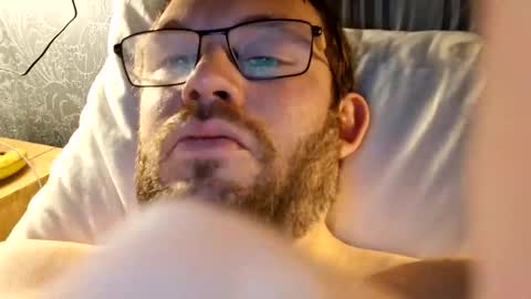 Snapshot of tomlaw1991 chatting on 03-28-26, 05:40 tomlaw1991 online show from 03-28-26, 05:40