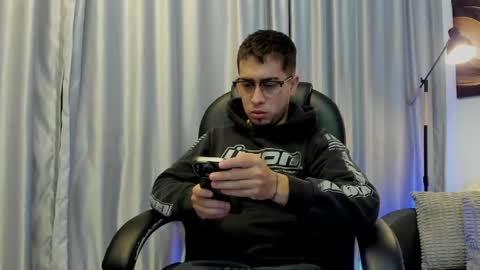 Tomas online show from 04-21-26, 10:54