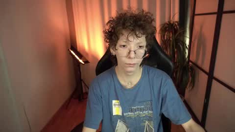 Tommie online show from 02-16-25, 05:37