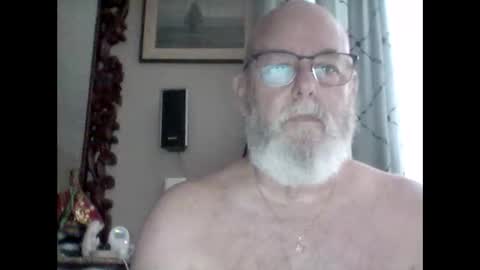 Tommie online show from 01-11-25, 04:46