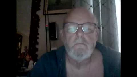 Tommie online show from 10-25-25, 12:13