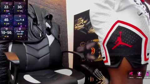 Tom Mike online show from 09-18-25, 05:37