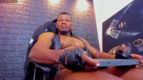 Tom Mike online show from 07-12-26, 04:20