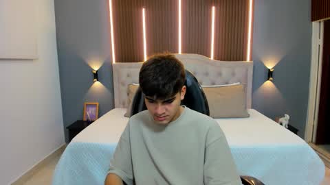 Tommy  online show from 11-04-25, 03:38