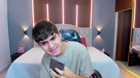 Tommy  online show from 11-20-25, 03:28