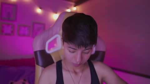 Blue  online show from 05-23-26, 02:17