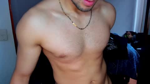 Twitter BreddTommy IG tommy bredd online show from 04-11-26, 04:44