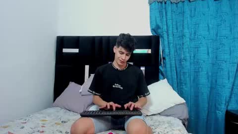 Snapshot of tommy_carlos chatting on 01-14-25, 06:13   online show from 01-14-25, 06:13