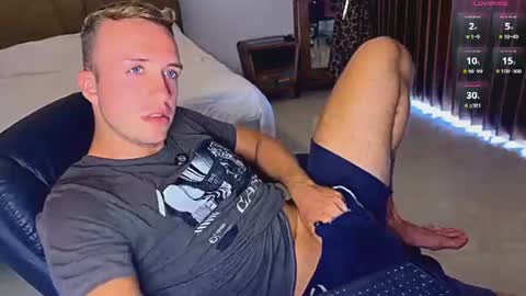 Snapshot of tommy_cumfinger chatting on 07-03-26, 04:19 Tommy online show from 07-03-26, 04:19