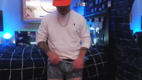 Tommy online show from 11-14-25, 02:43