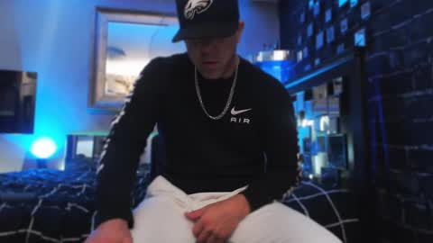 Tommy online show from 11-30-25, 01:48