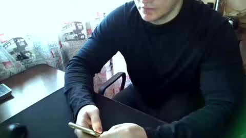 Snapshot of tommy_li_2 chatting on 01-05-25, 08:32 Tommi Li online show from 01-05-25, 08:32