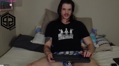 Snapshot of tommy_sins92 chatting on 11-20-25, 02:17 Tommy Sins online show from 11-20-25, 02:17