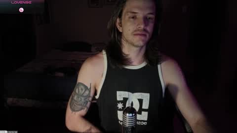 Snapshot of tommy_sins92 chatting on 12-17-25, 08:48 Tommy Sins online show from 12-17-25, 08:48