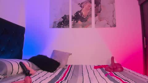 Snapshot of tommy_steelee chatting on 09-25-25, 02:26 Tommy online show from 09-25-25, 02:26