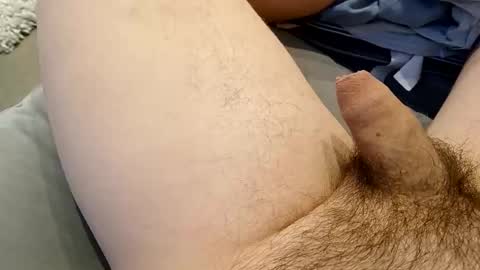 Snapshot of tommyb900 chatting on 05-19-26, 04:19 tommyb900 online show from 05-19-26, 04:19