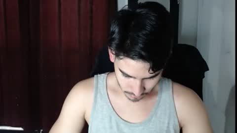 Snapshot of tommycutee21 chatting on 06-12-26, 11:31 tommycutee21 online show from 06-12-26, 11:31