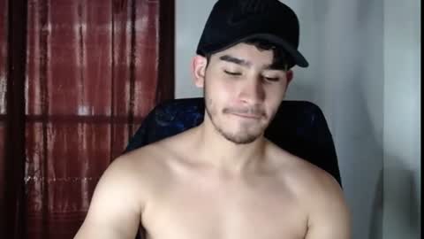 Snapshot of tommycutee21 chatting on 07-21-26, 09:39 tommycutee21 online show from 07-21-26, 09:39