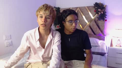 Snapshot of tommyfoxboy chatting on 12-21-24, 08:43 Tommy Foxboy online show from 12-21-24, 08:43