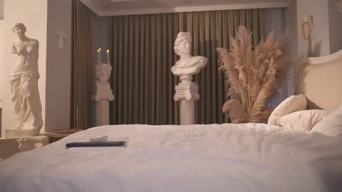 Snapshot of tommyjoyer chatting on 11-17-25, 06:52 Tommy Joyer online show from 11-17-25, 06:52