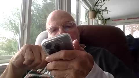 tommyknocker1 online show from 12-17-25, 03:07