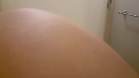 Snapshot of tommyuwu2 chatting on 10-03-25, 04:20 Tommy online show from 10-03-25, 04:20