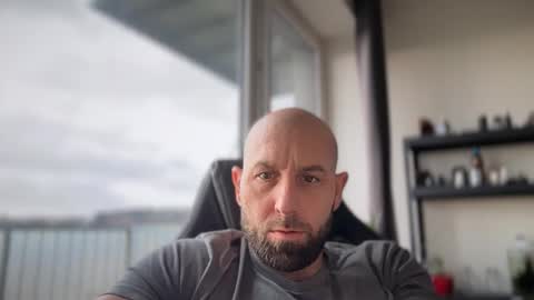 Thomas Fit online show from 03-29-26, 04:18