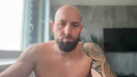Thomas Fit online show from 07-15-26, 06:18