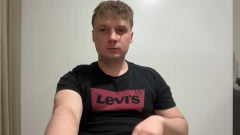 tomsky2703 online show from 04-14-26, 08:04