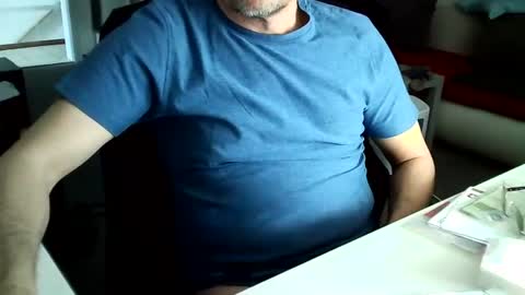 Tom online show from 02-21-25, 09:02