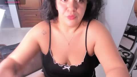 Snapshot of ton_amourrx chatting on 07-17-26, 10:55 lady blue online show from 07-17-26, 10:55