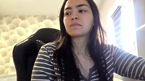 Yara online show from 06-26-26, 12:31