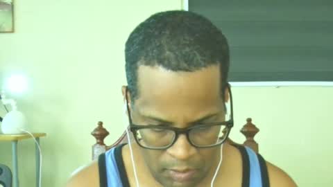 Antonio online show from 04-28-26, 02:33