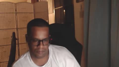 Antonio online show from 05-17-26, 01:58