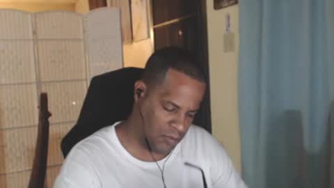 Antonio online show from 06-18-26, 02:23