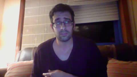 toni640128 online show from 12-03-24, 12:02