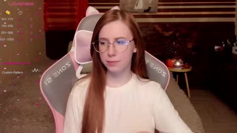 Snapshot of tonimua chatting on 10-23-25, 07:29 Milana online show from 10-23-25, 07:29