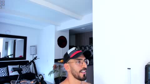 tony muscle1 online show from 01-27-25, 09:55