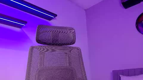 tony muscle1 online show from 04-18-26, 11:03