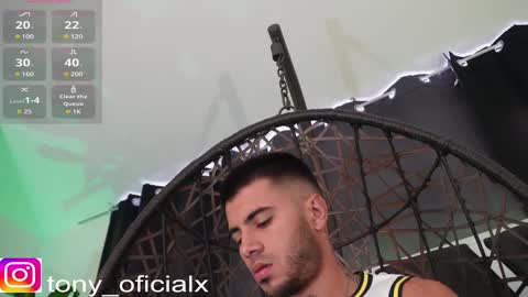 Snapshot of tony_newmen chatting on 01-17-25, 08:44 tony online show from 01-17-25, 08:44