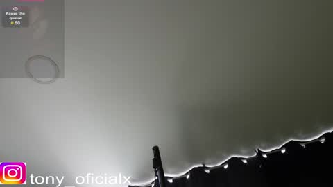 Snapshot of tony_newmen chatting on 01-18-25, 06:32 tony online show from 01-18-25, 06:32