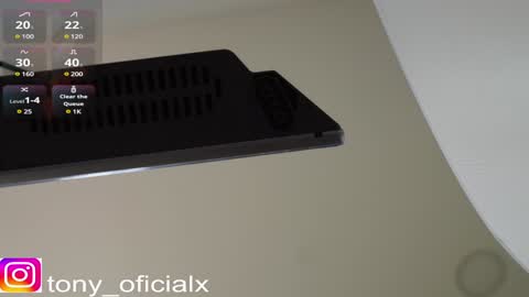 Snapshot of tony_newmen chatting on 01-19-25, 07:58 tony online show from 01-19-25, 07:58