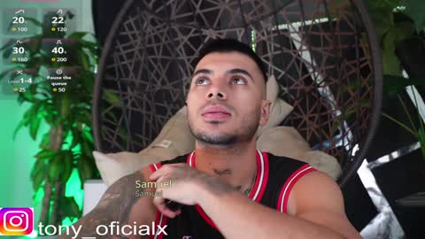 Snapshot of tony_newmen chatting on 02-05-25, 03:09 tony online show from 02-05-25, 03:09