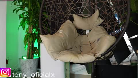 Snapshot of tony_newmen chatting on 02-08-25, 07:16 tony online show from 02-08-25, 07:16