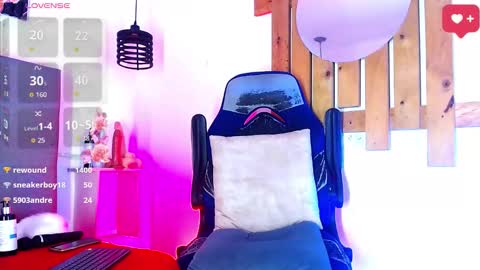 Tony And Rick online show from 12-01-25, 04:39