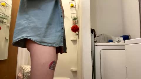 Snapshot of tonyclark825 chatting on 02-25-25, 01:52 tonyclark825 online show from 02-25-25, 01:52