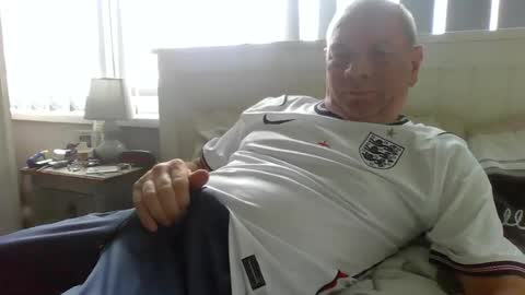 Snapshot of tonygibbson62 chatting on 06-23-26, 03:10 tonygibbson62 online show from 06-23-26, 03:10