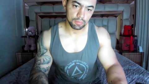 Snapshot of tonyking21 chatting on 02-25-26, 01:26 ANTONY online show from 02-25-26, 01:26